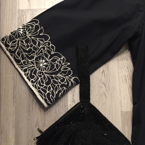 Vintage EUC Embroidery Lace Black&White Tunic - Picture 2 of 8